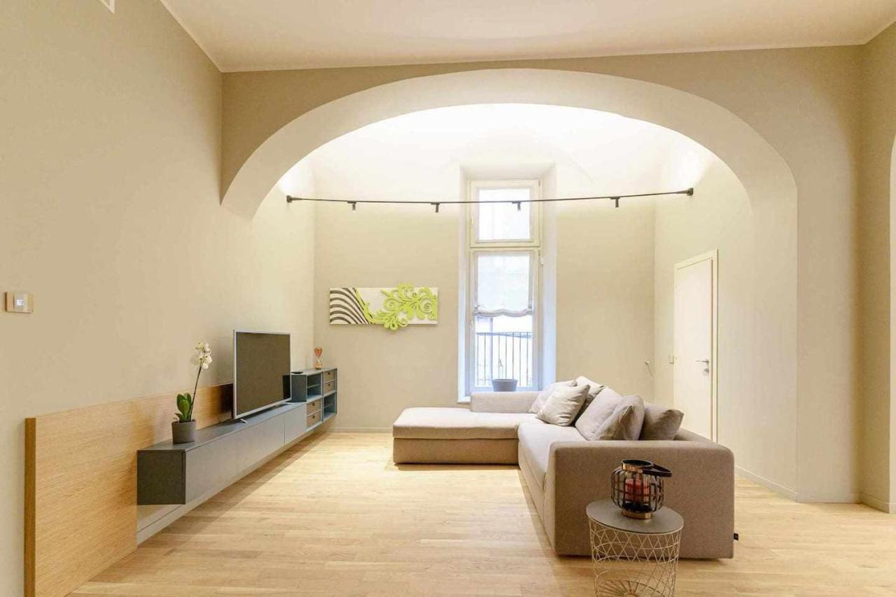 Crociferi Luxury Apartment คาตาเนีย ภายนอก รูปภาพ