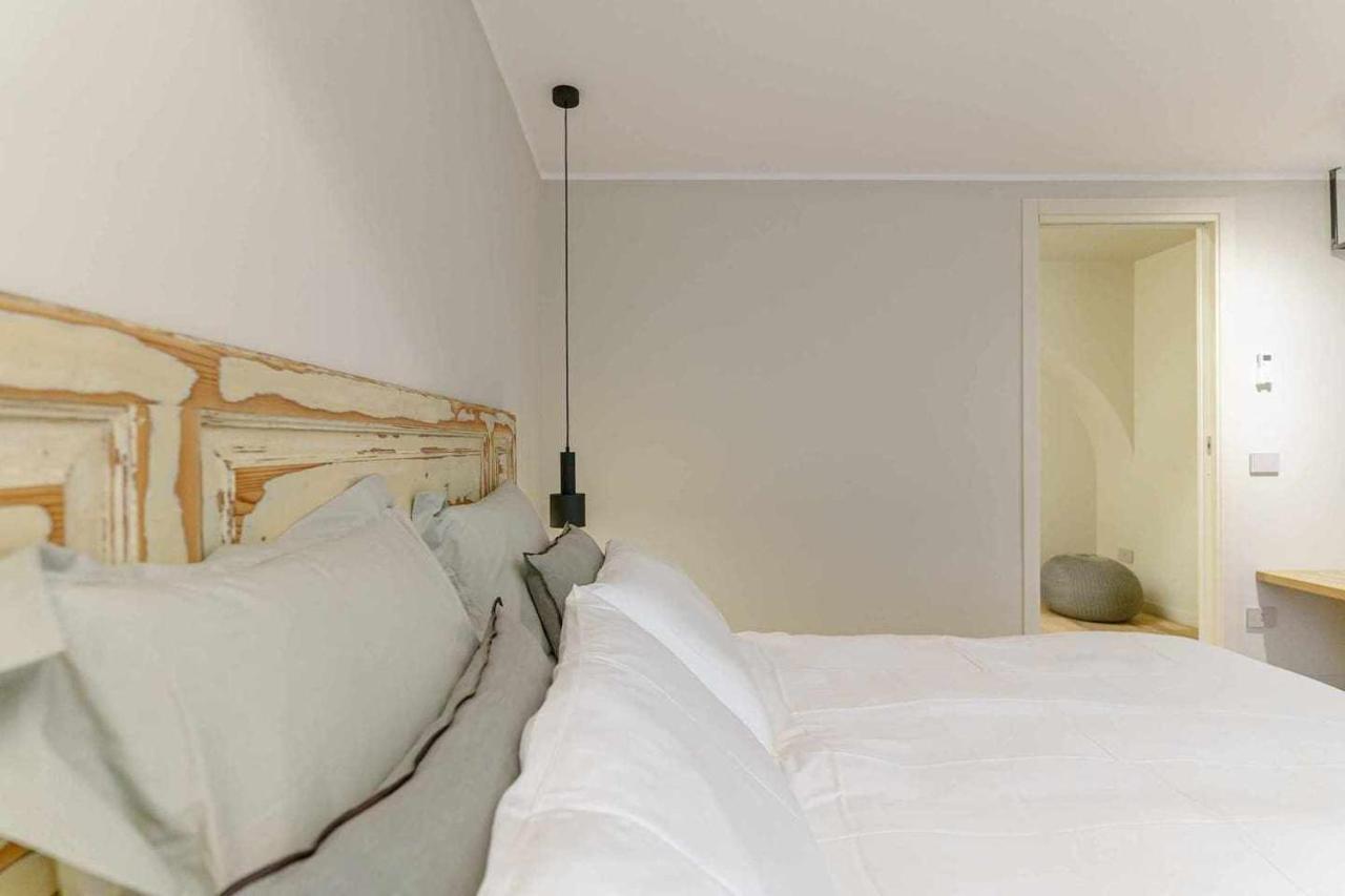 Crociferi Luxury Apartment คาตาเนีย ภายนอก รูปภาพ