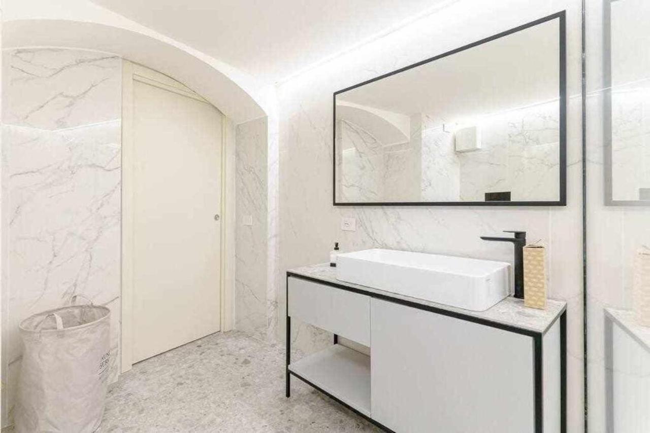 Crociferi Luxury Apartment คาตาเนีย ภายนอก รูปภาพ